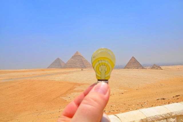Geocoin in front of the Giza Pyramids