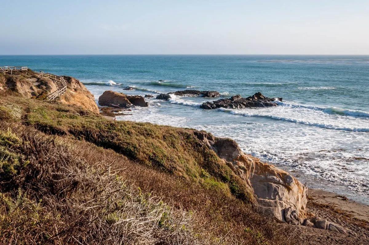 Beach side path overlooking the ocean