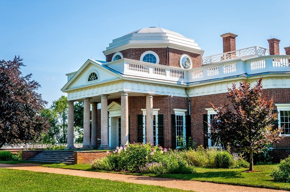 Neoclassical mansion with dome and porch columns, Monticello