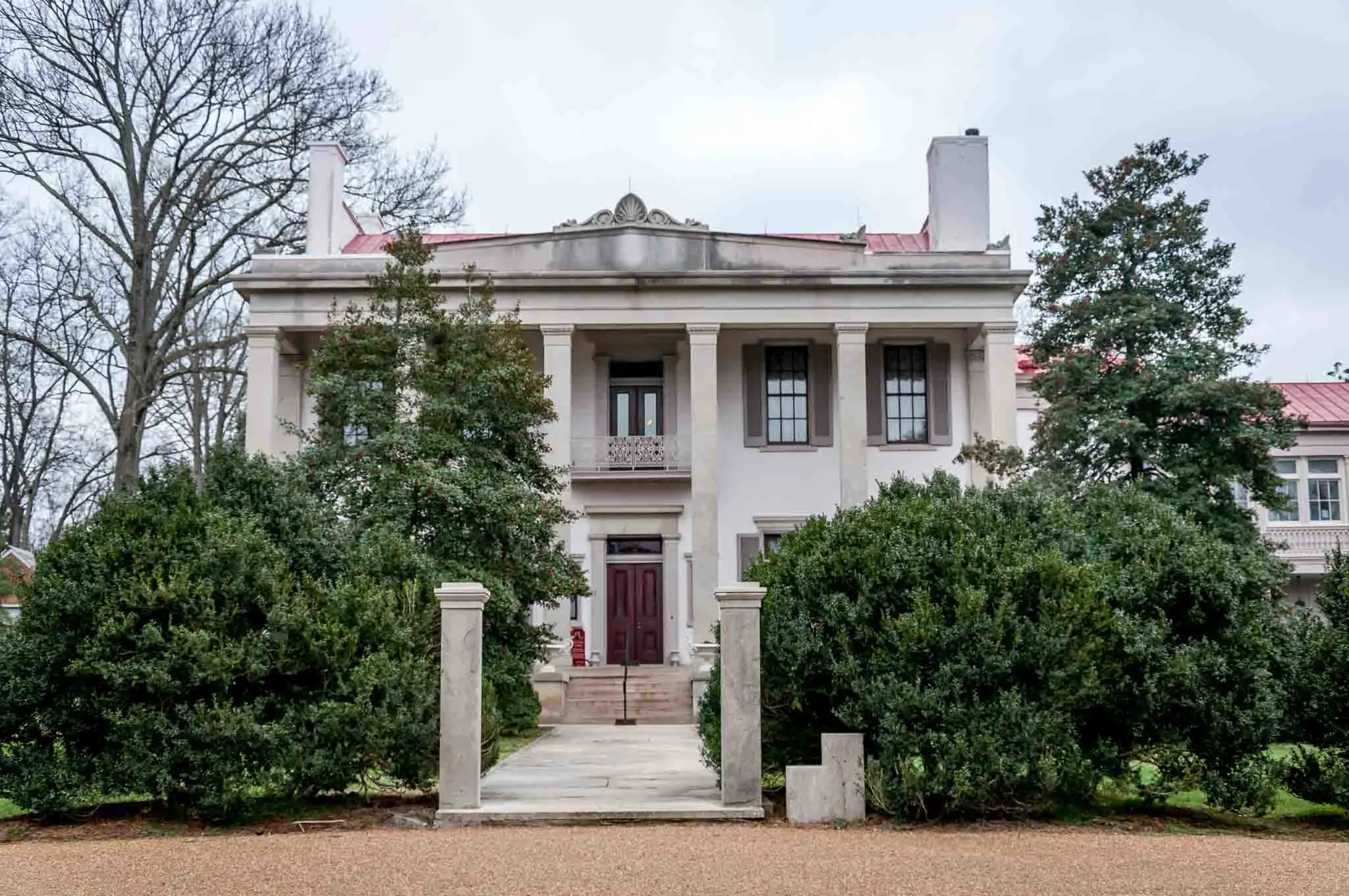 White mansion with columns