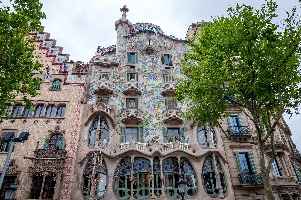 Bright tiles and balconies that look like skeletons at Casa Batllo