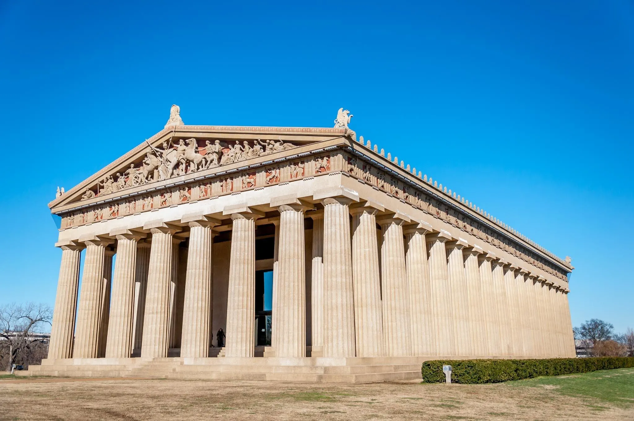 Full-scale replica of the Parthenon in Nashville TN
