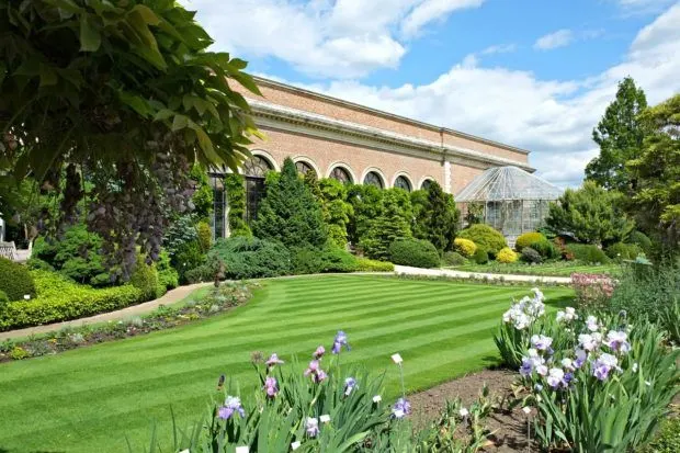 Louven's Botanical Gardens.