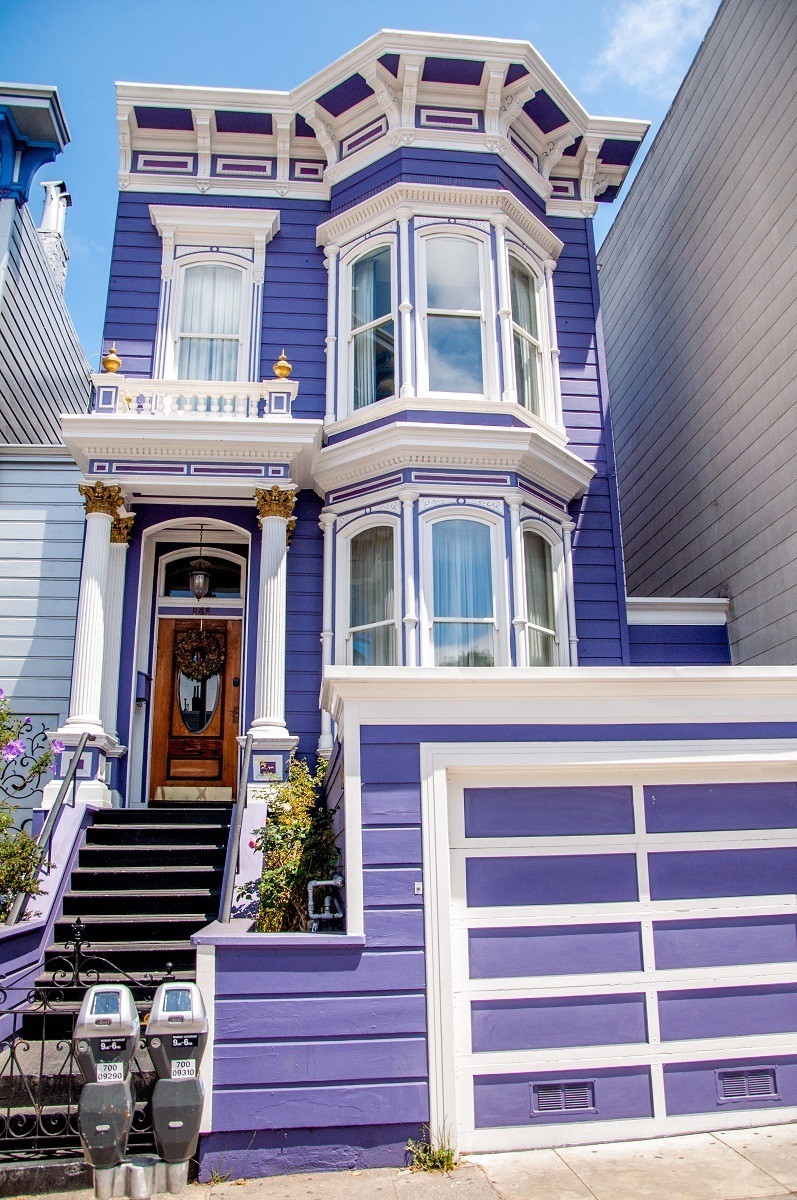 Purple Victorian home in the SFMission 