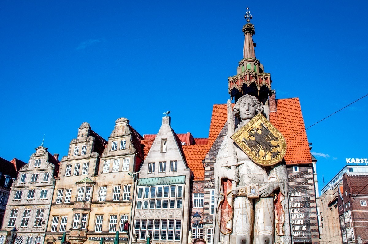 Bremen Roland, statue of a man with a shield, and buildings in the Bremen market square