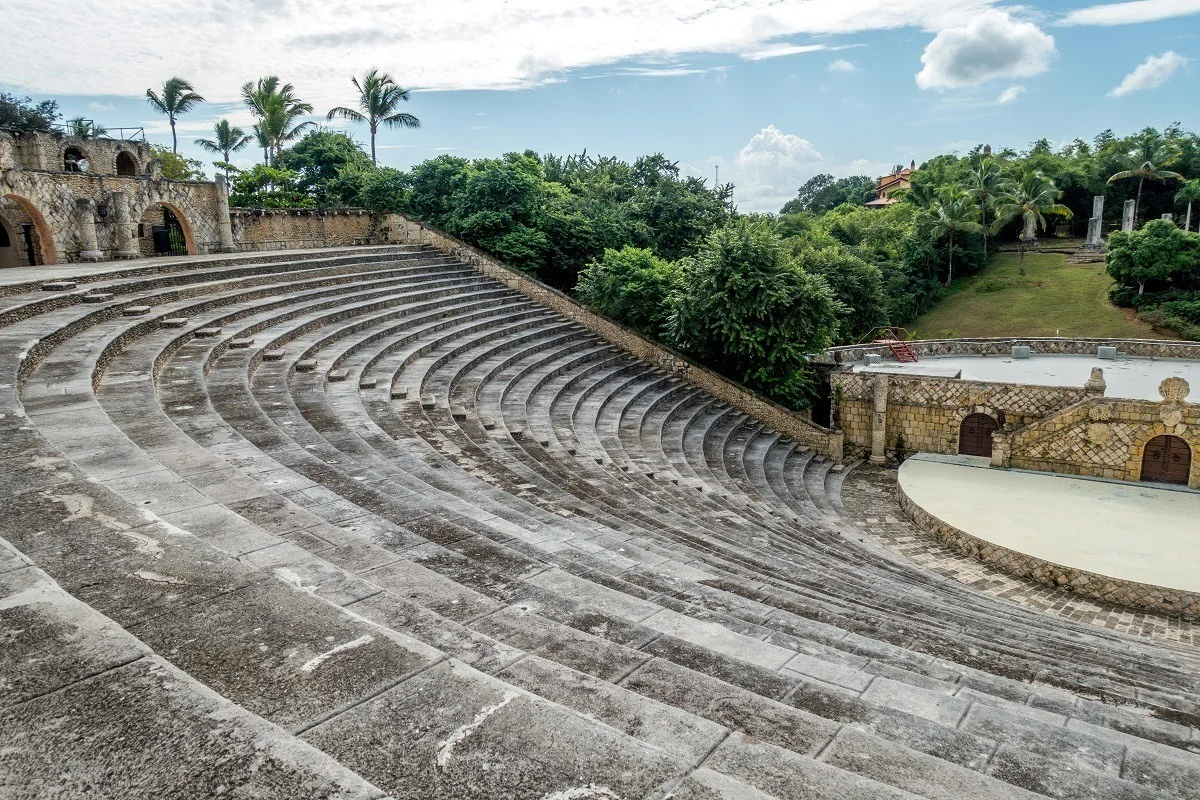 5000-seat concrete amphitheater surrounded by trees