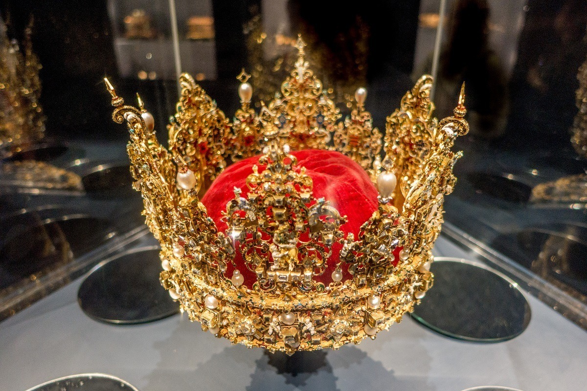 Christian IV's crown in the Treasury at Rosenborg Castle