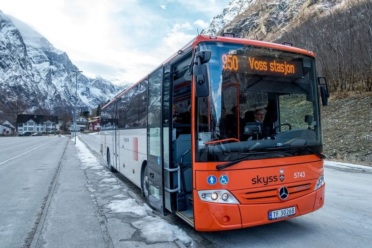 Bus 950 from Gudvangen to Voss 