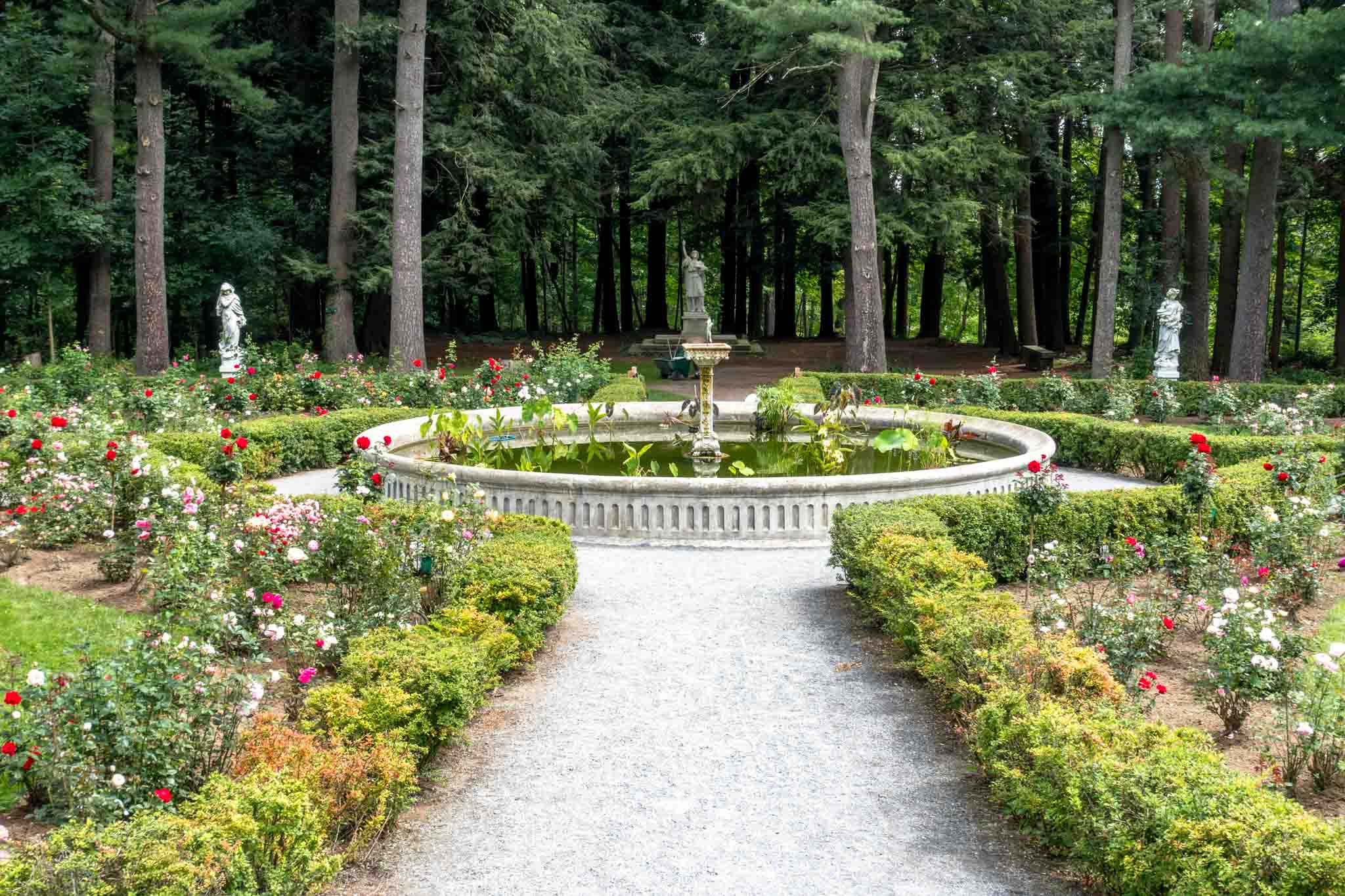 Gardens with fountain