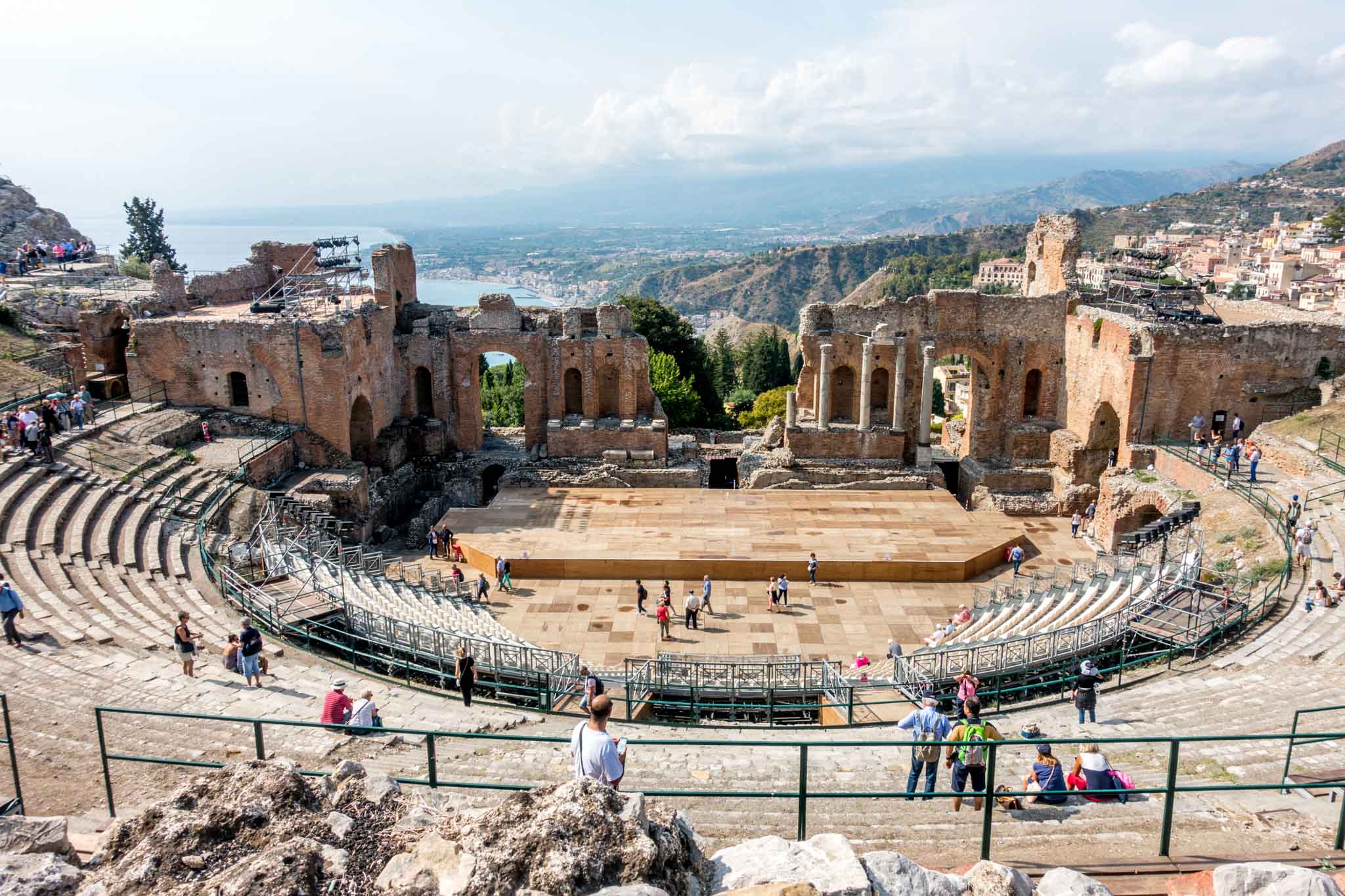 The Time Traveler's Guide to Sicily: History for Visitors