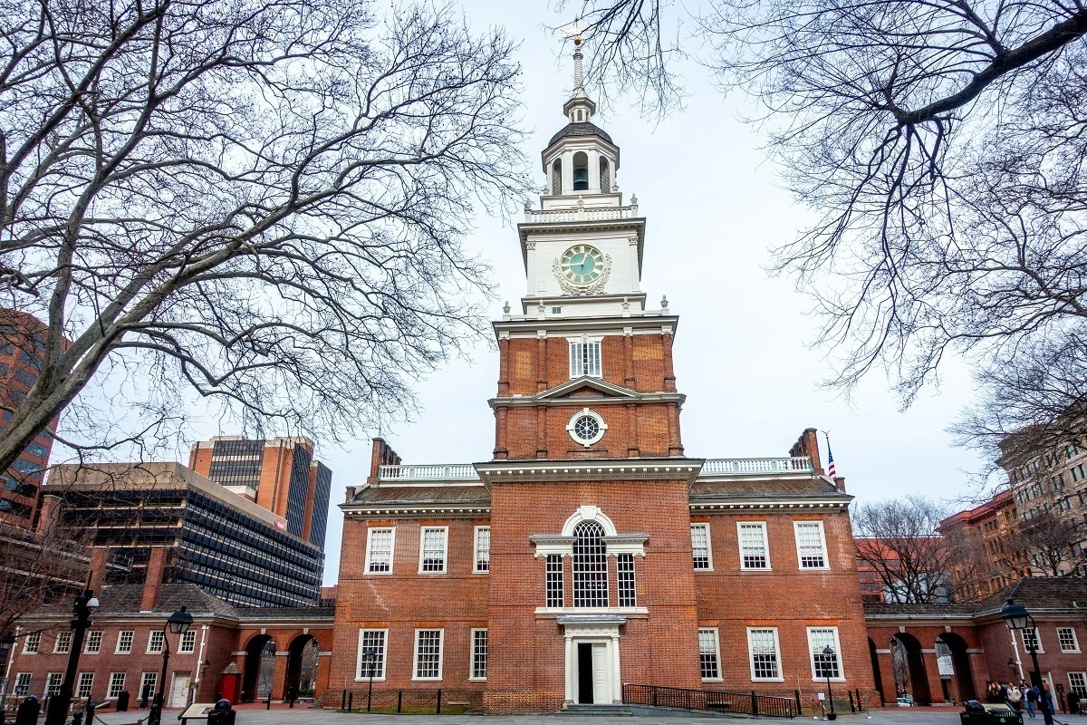 Exterior of brick building with clock tower, Independence Hall