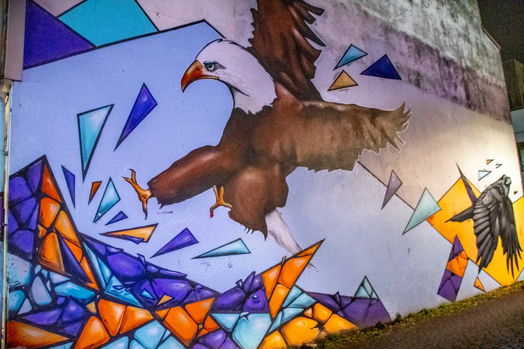 Bald eagle mural.