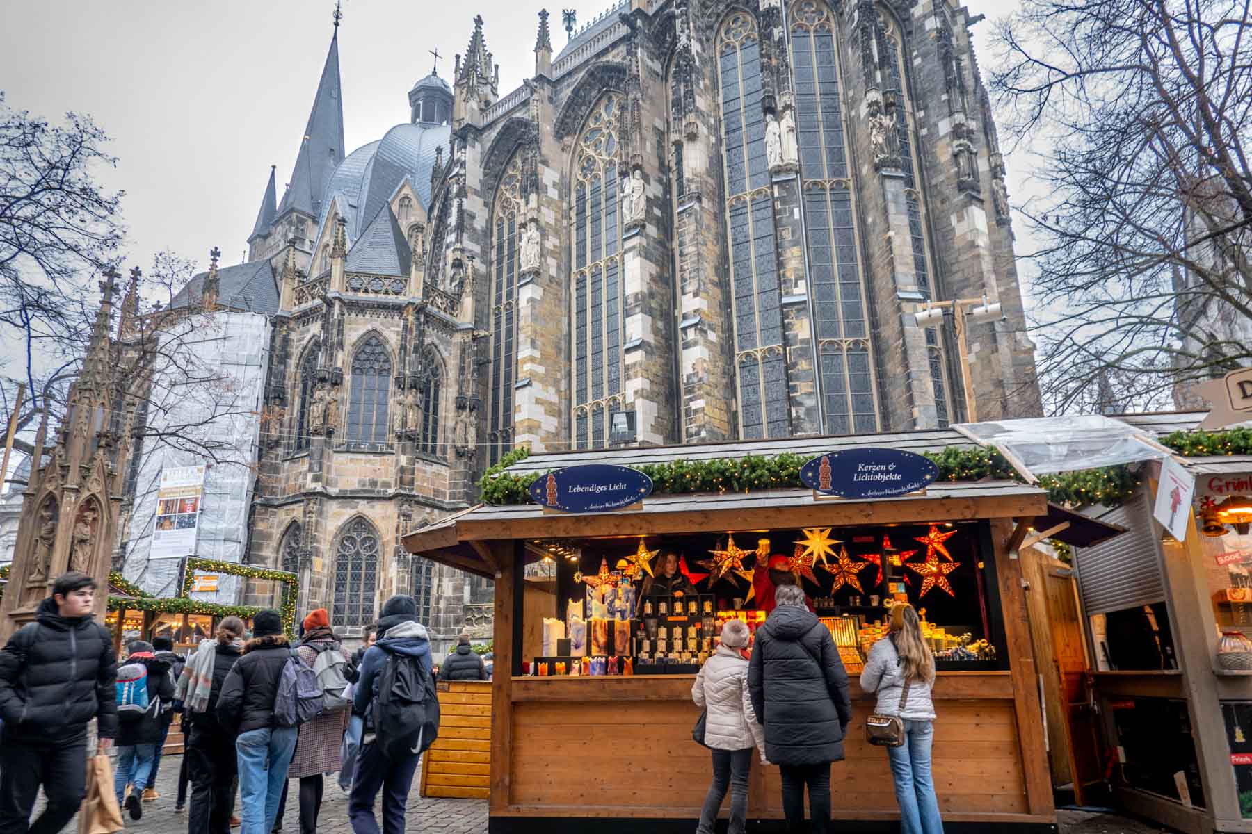 Christmas market vendor outside Aachen Cathedral